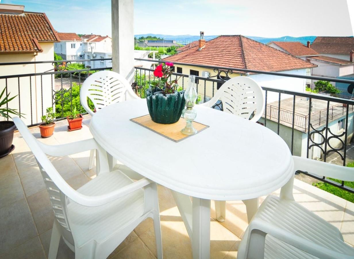 Гостевой дом Apartmani Bekonja Тиват-24