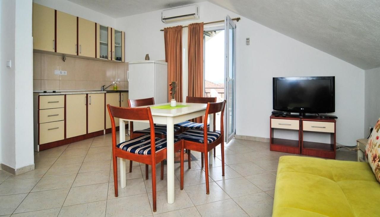 Гостевой дом Apartmani Bekonja Тиват-25