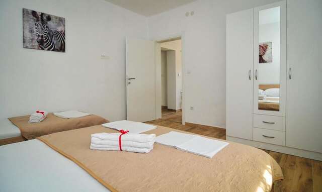 Гостевой дом Apartmani Bekonja Тиват-18